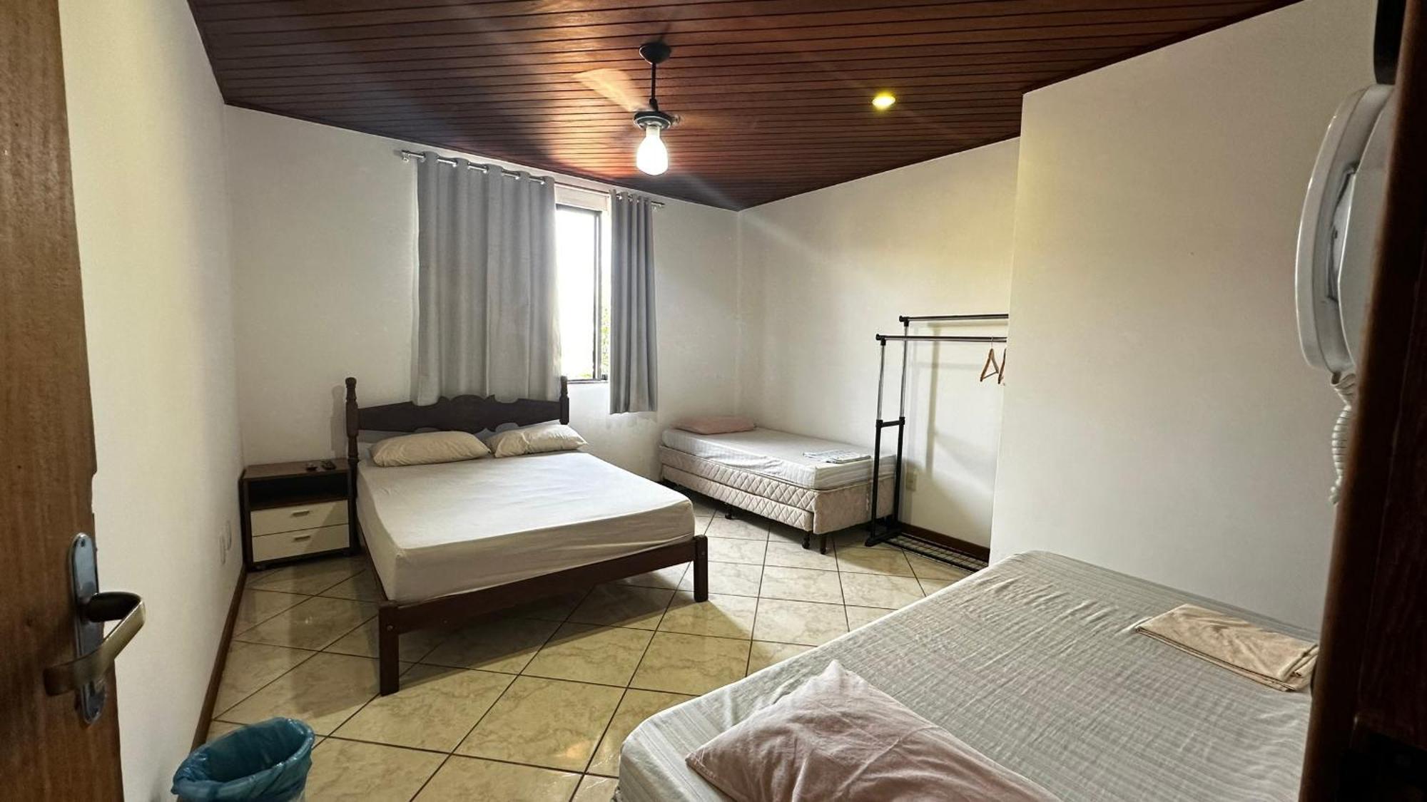 Regi House Hostel Vitória Esterno foto