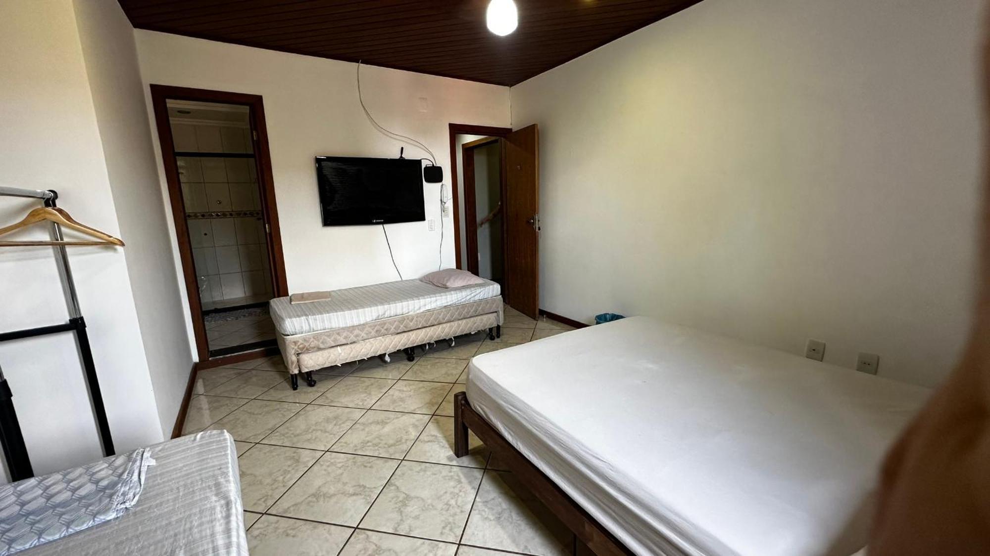 Regi House Hostel Vitória Esterno foto